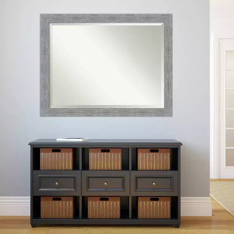 Specchio da parete rustico con cornice in corteccia grigia 45"x35" - Bordo smussato, cornice in polistirene, nessun assemblaggio richiesto